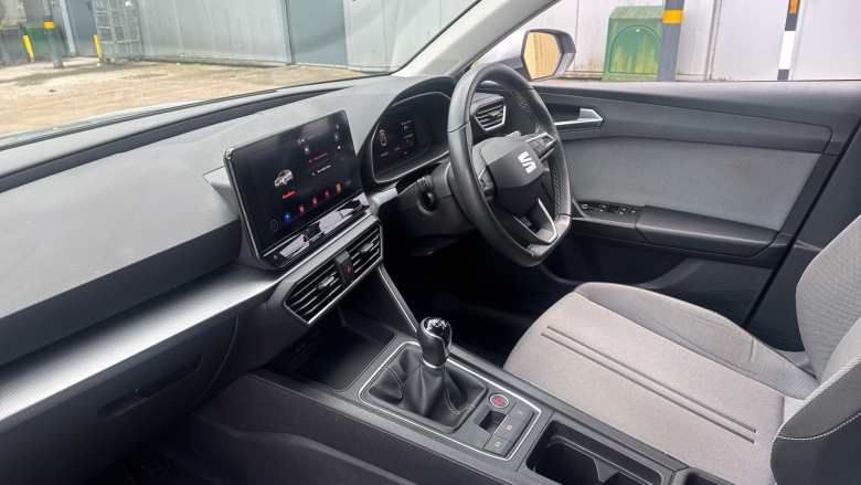 SEAT Leon 1.5 TSI EVO SE Dynamic 5dr Petrol Hatchback